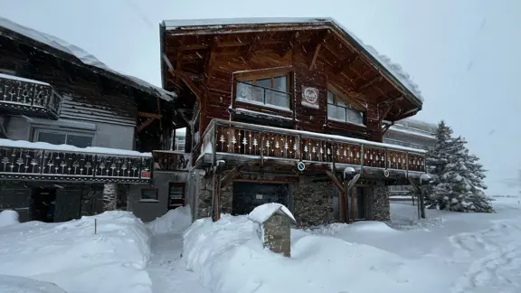 Chalet Secret De Neige Alpe D'huez Exterior 2